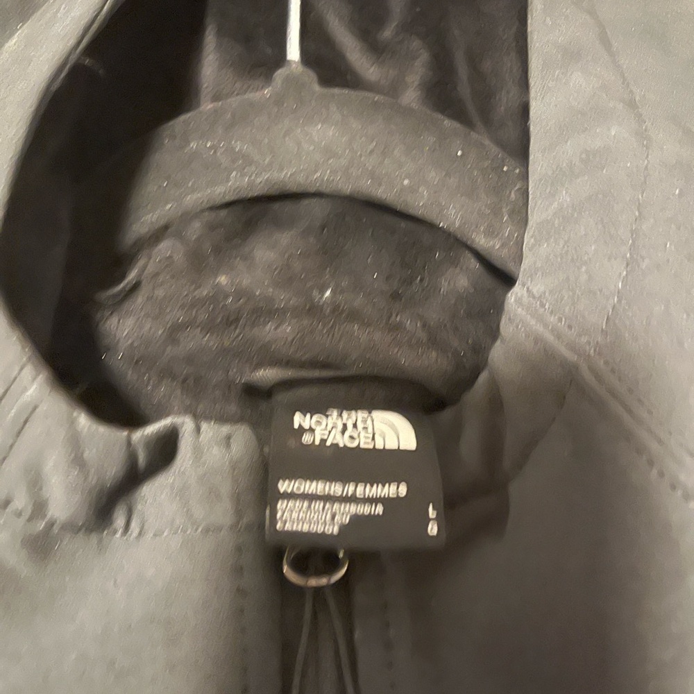 The North Face Women’s Black Jacket - Picture 4 of 6